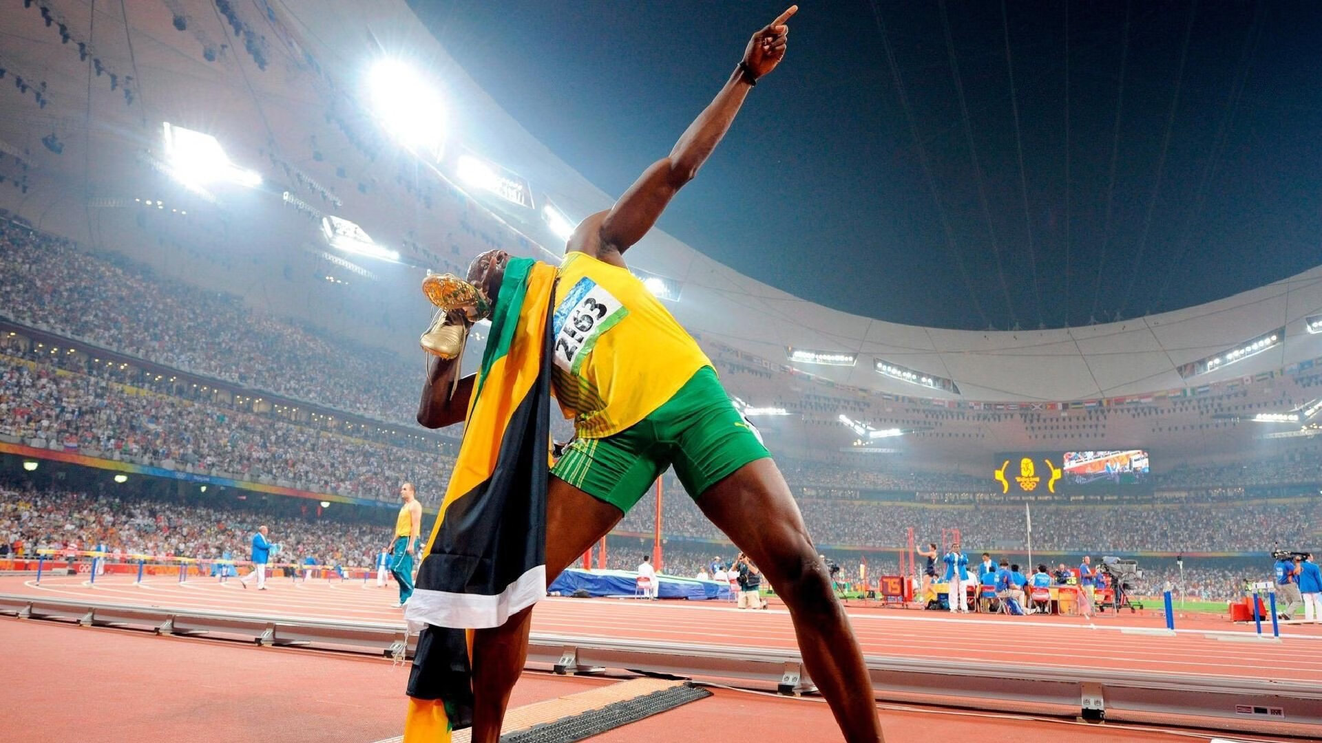 欧冠决赛巅峰对决,皇家马德里绝杀多特蒙德,第15次捧起大耳朵杯